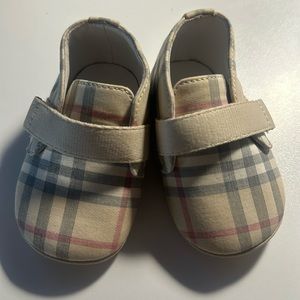 Burberry crib shoes. Worn once for a photo